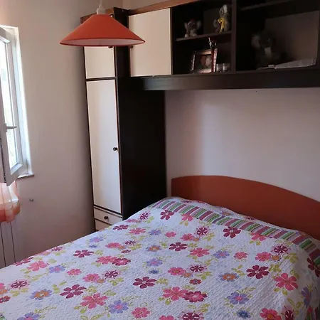 Rozali Appartement Supetar